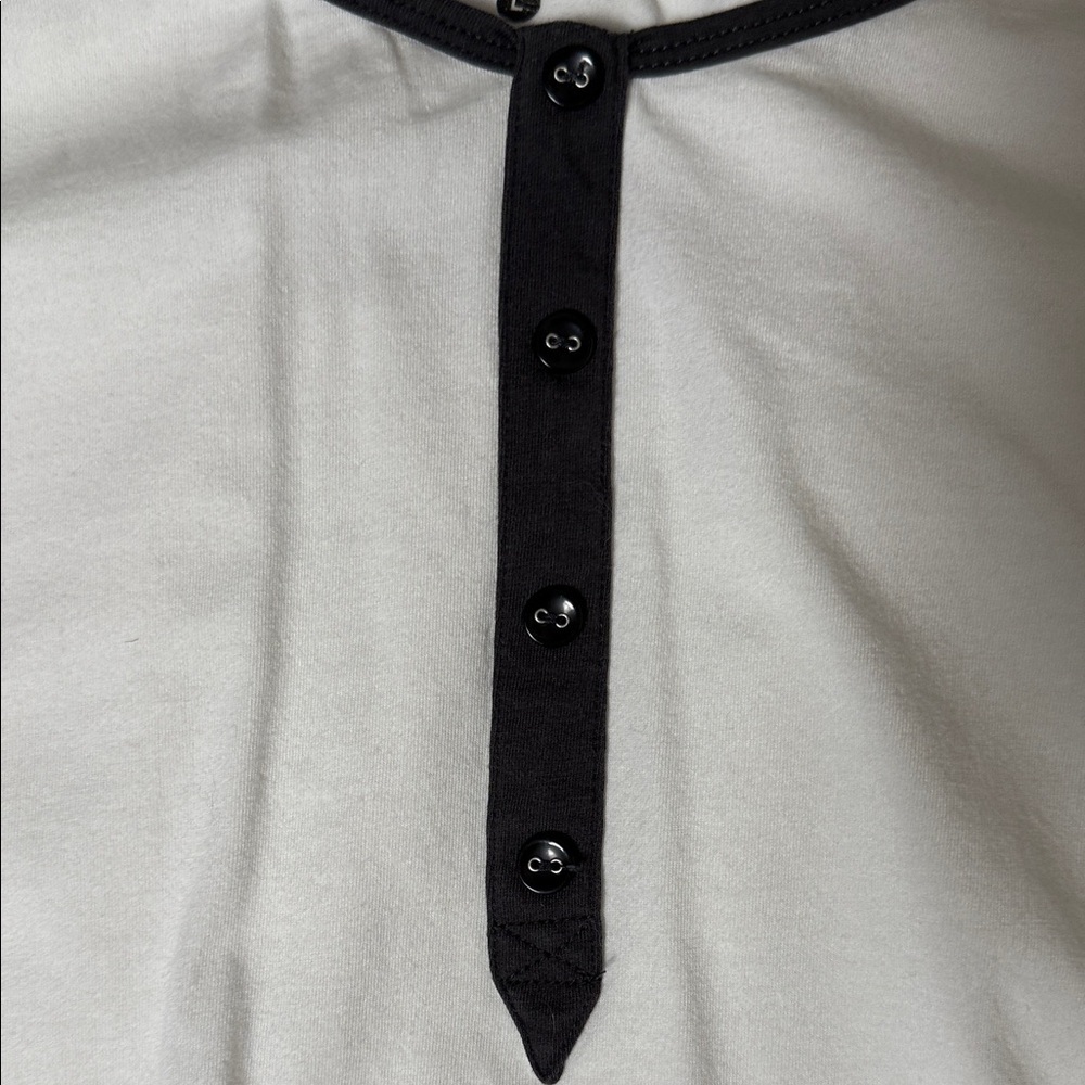 Pendleton Women's Basic White and Black Faux Button Down Shirt Size Large - Picture 3 of 5